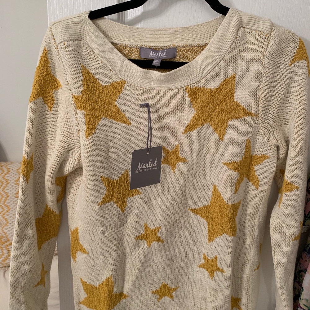 Star sweater NWT